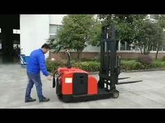 シノリフト CPD10/15W 電動スタンドオン対重量スタッカー